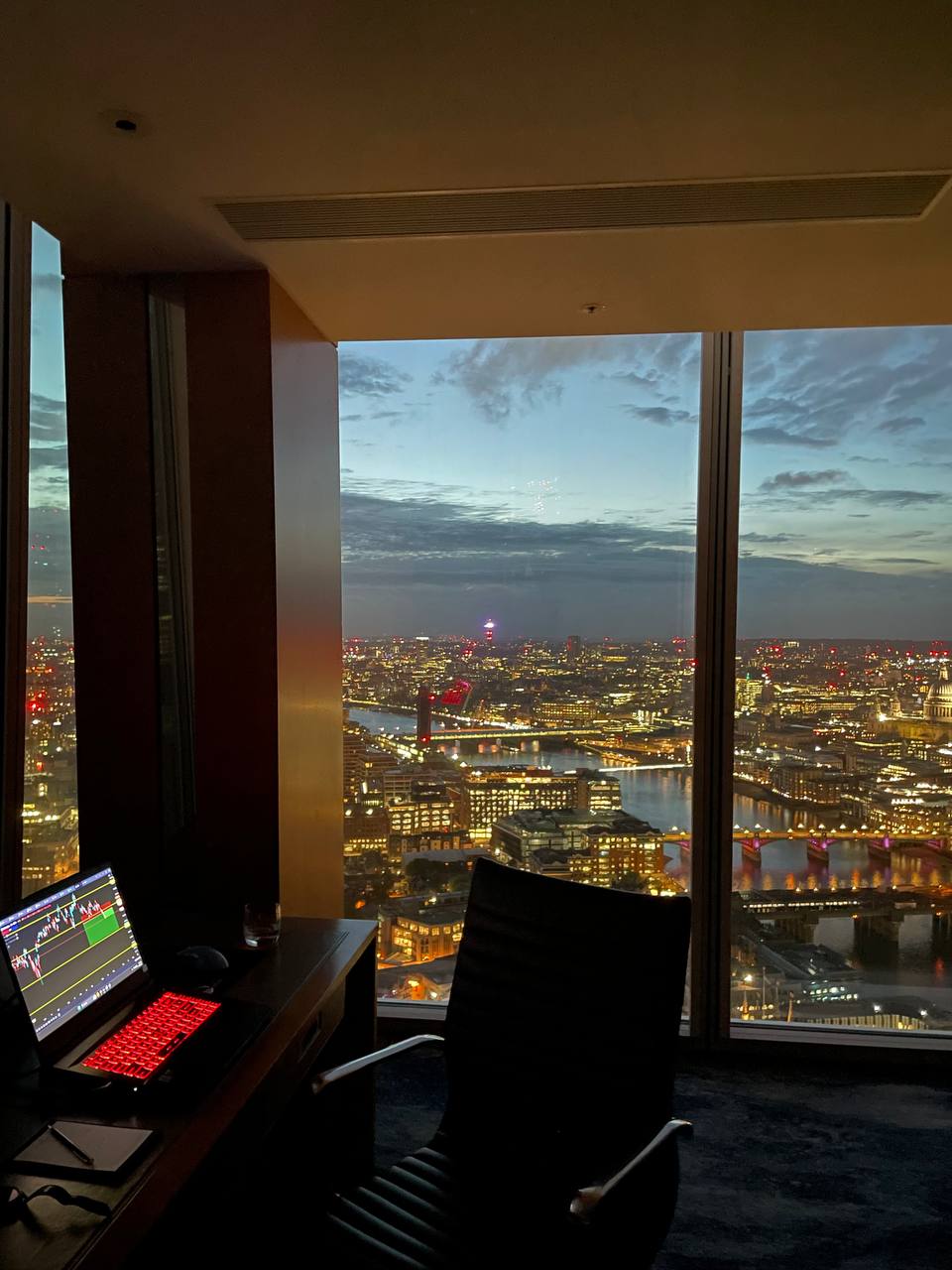 Фото от MisterSpread